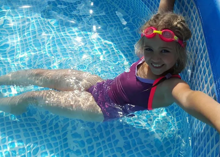 בית אירוח Olenka - *