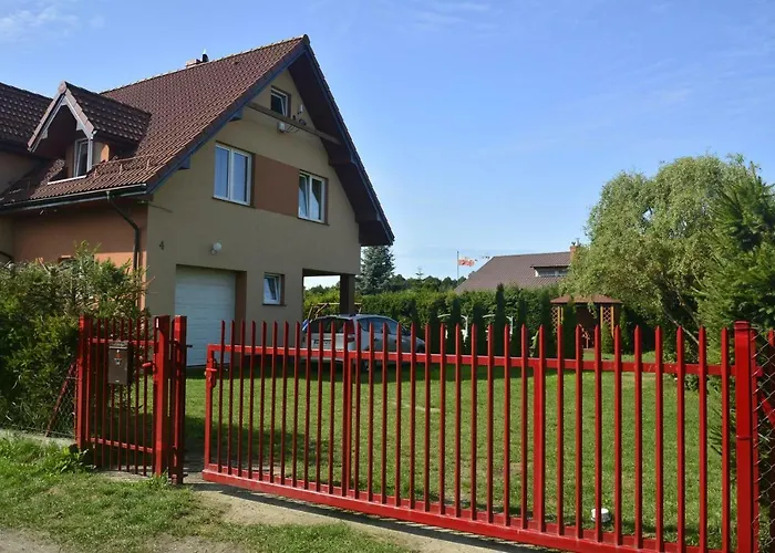 Olenka - בית אירוח לוביאטובו